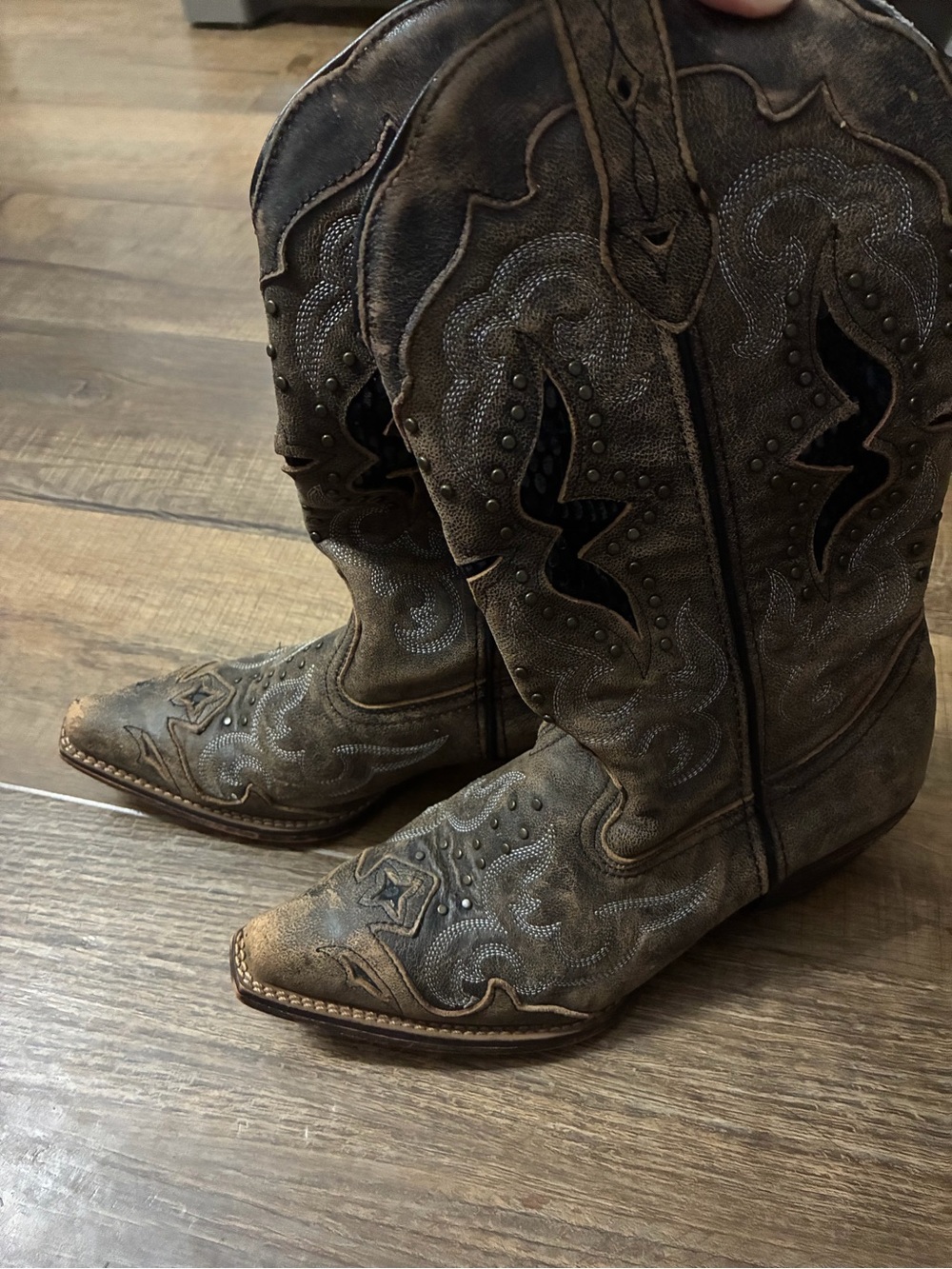 Laredo Brown Distressed Embroidered Women's Heeled Cowboy Boots